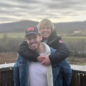 Meet your Posher, Joe